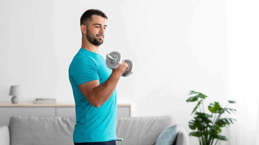 homem treinando para emagrecer com saude