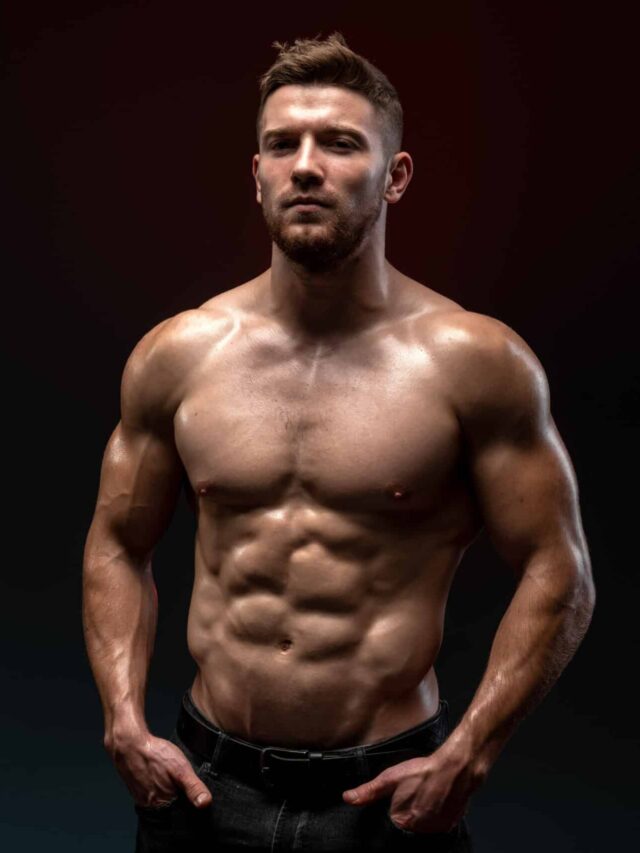 homem com bastante hipertrofia muscular