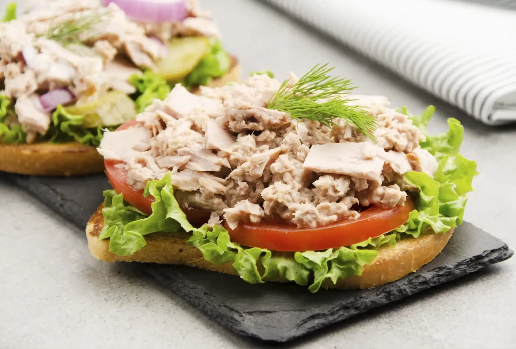 sanduiche de atum
